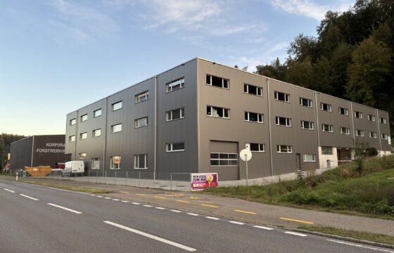 Neue Gewerbebetriebe Menznauerstrasse 36